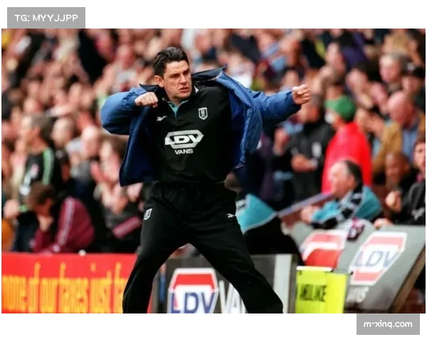 事件脉络:从崩盘到稳固,回顾阿斯顿维拉本赛季转换防守的提升之路